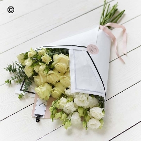 Beautifully Simple Flat Bouquet White